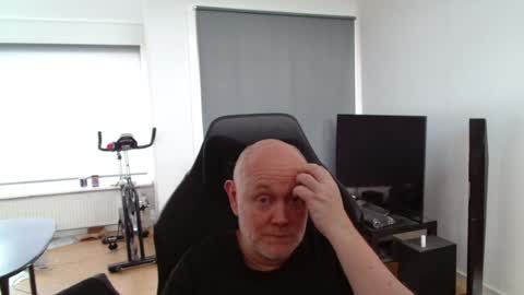 Snapshot of thomas806035 chatting on July 27, 2026, 11:28 am thomas806035 online show from July 27, 2026, 11:28 am