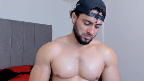 Snapshot of thomas_brandon chatting on January 16, 2026, 1:37 pm Thomas Brandon online show from January 16, 2026, 1:37 pm