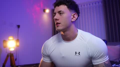 Thomas Falcon online show from January 3, 2025, 5:28 am