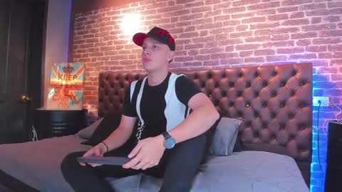 ---Thomas--- online show from February 20, 2025, 4:18 am