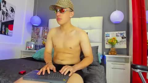 ---Thomas--- online show from March 4, 2025, 4:06 am