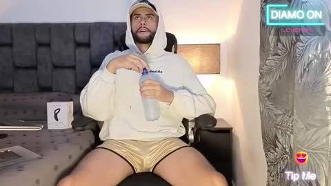 Thomas online show from October 24, 2025, 7:32 pm