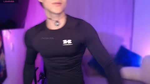 Thom Klein online show from November 14, 2025, 9:41 am