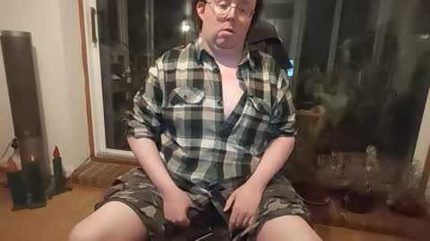 Snapshot of thomsam88 chatting on May 1, 2026, 3:22 am Thomsam88 check out my bio for loads of hot videos mmmmmmmmmm online show from May 1, 2026, 3:22 am