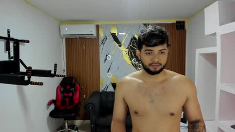 thomson_hot01 online show from April 9, 2026, 6:19 am