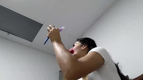 thonyy online show from September 15, 2025, 11:05 pm