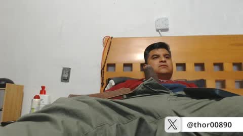 Snapshot of thor0200 chatting on June 16, 2026, 4:26 am thor0200 online show from June 16, 2026, 4:26 am