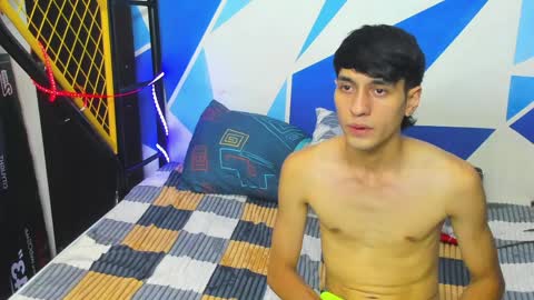 Snapshot of thr33sbroth3rs chatting on April 4, 2026, 11:13 pm thr33sbroth3rs online show from April 4, 2026, 11:13 pm