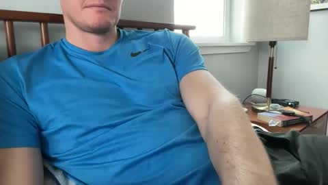 Snapshot of throbbinhood480 chatting on November 28, 2025, 8:33 pm Throbbinhood online show from November 28, 2025, 8:33 pm