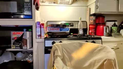 thunder8u42 online show from October 6, 2025, 4:43 am