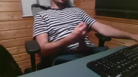 toobigcockforonegirl online show from April 19, 2026, 11:40 pm