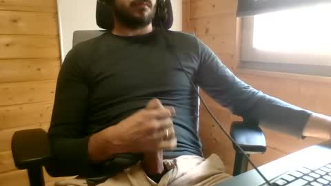 toobigcockforonegirl online show from June 19, 2026, 9:46 am