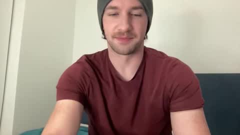 Snapshot of thyle chatting on December 17, 2025, 6:41 am Thyle online show from December 17, 2025, 6:41 am