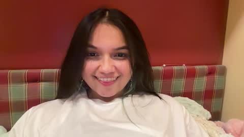 Tiana Le online show from April 30, 2026, 9:19 pm