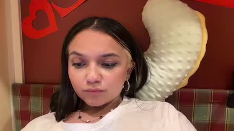Snapshot of tianale chatting on May 26, 2026, 10:17 pm Tiana Le online show from May 26, 2026, 10:17 pm