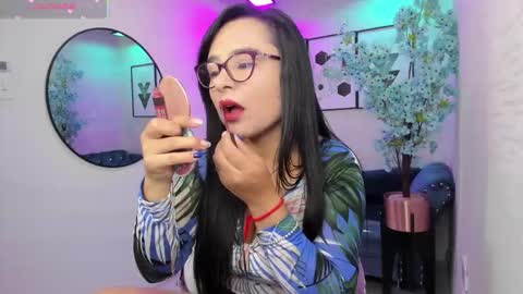 Tiara  online show from February 27, 2026, 3:39 am