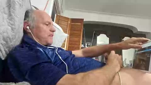 tibennn74999 online show from December 29, 2024, 3:03 pm