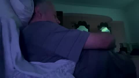 tibennn74999 online show from January 7, 2025, 4:08 am