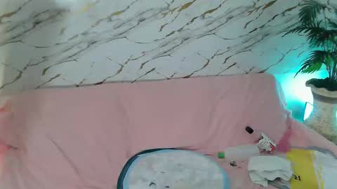 VictoriaSEPARATED FOR 15YEARS online show from March 25, 2026, 2:06 am