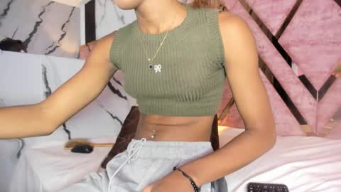 Tifanny online show from November 18, 2025, 6:45 pm