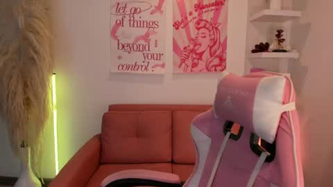 Tiffany online show from April 6, 2026, 4:10 am