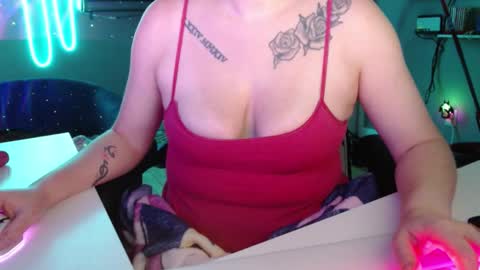 Snapshot of tiff4yew chatting on October 21, 2025, 4:57 am tiff4yew online show from October 21, 2025, 4:57 am