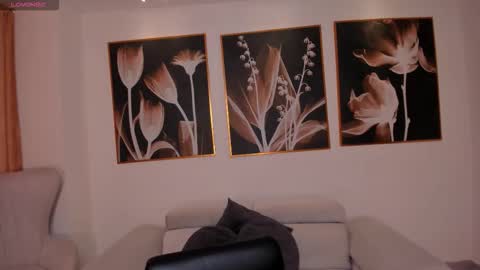 Snapshot of tiffannysins chatting on March 6, 2026, 11:28 am Tiffanny Sins online show from March 6, 2026, 11:28 am