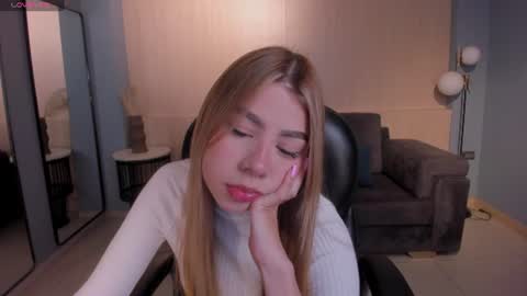 Tiffanny Sins online show from June 30, 2026, 4:02 am