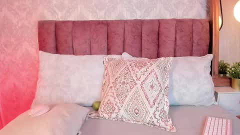 Snapshot of tiffany_beckerr chatting on September 25, 2025, 12:09 pm Tiffany Becker online show from September 25, 2025, 12:09 pm