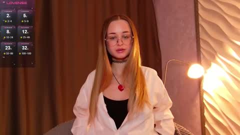 Tiffany online show from November 21, 2025, 1:54 pm