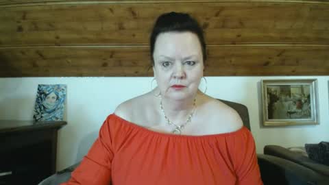 Snapshot of tiffanymature chatting on April 30, 2026, 6:20 am TiffanyMature online show from April 30, 2026, 6:20 am