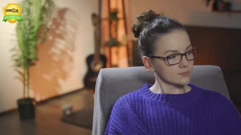 tiffanyriox online show from February 12, 2026, 12:49 am