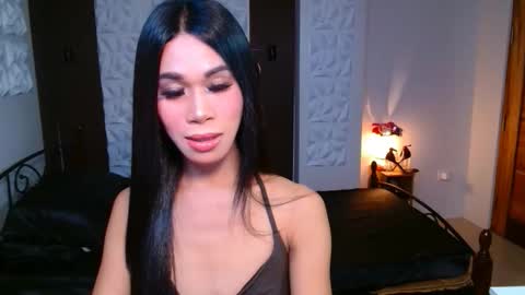 tiffanythebigcock online show from October 31, 2025, 1:01 pm