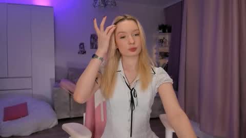 Tiffany online show from December 2, 2025, 3:23 am