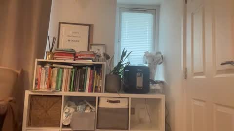 Londonlad online show from October 5, 2025, 1:42 pm