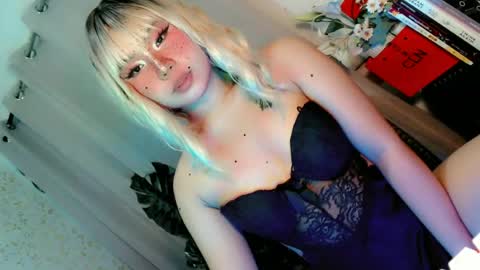 Snapshot of tight_elliana chatting on June 28, 2026, 10:27 pm tight_elliana online show from June 28, 2026, 10:27 pm