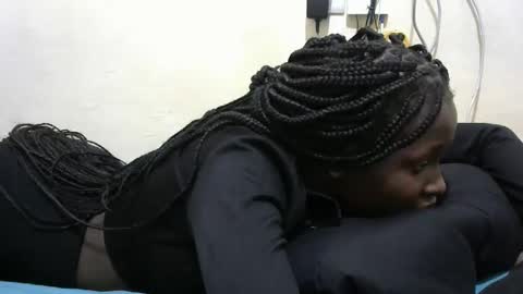 tight_pussie online show from November 11, 2025, 7:19 am