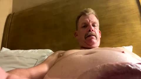 hotfirman92 online show from April 1, 2026, 1:01 pm