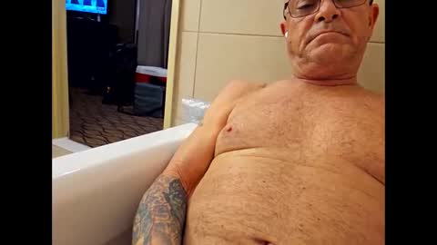 tim1964ish online show from December 4, 2024, 7:39 am