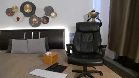 ask me online show from February 23, 2025, 7:44 am