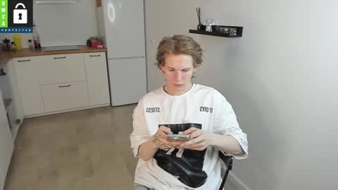 Tim online show from October 12, 2025, 9:36 pm