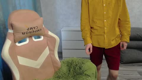 Snapshot of timmy7topcut chatting on December 27, 2024, 6:14 am Timmy online show from December 27, 2024, 6:14 am