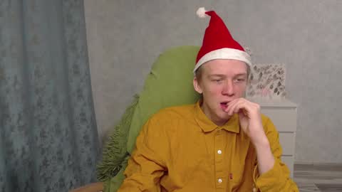 Snapshot of timmy7topcut chatting on January 1, 2025, 12:22 pm Timmy online show from January 1, 2025, 12:22 pm