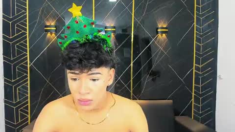 Snapshot of timmy_king777 chatting on December 20, 2024, 10:22 pm Timmy King -. online show from December 20, 2024, 10:22 pm