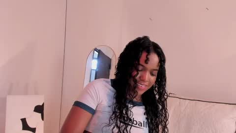 Snapshot of tina_rousse2 chatting on April 24, 2026, 4:42 pm T I N A online show from April 24, 2026, 4:42 pm