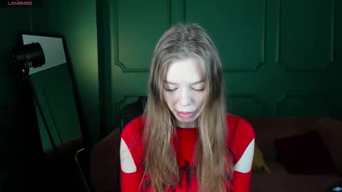 tina_tayllor__ online show from March 4, 2026, 11:27 am