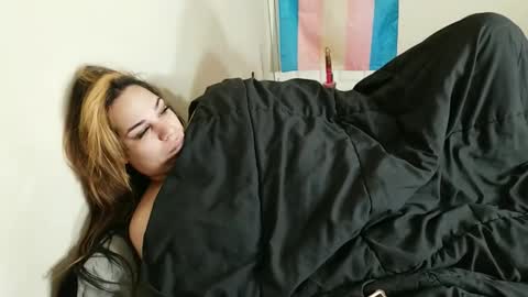 Tina Blow online show from December 1, 2025, 8:41 am