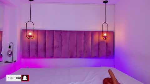 Snapshot of tinacurly chatting on September 30, 2025, 3:33 am Tina online show from September 30, 2025, 3:33 am