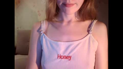 Snapshot of tinalamoon chatting on December 2, 2024, 4:09 am Lisa online show from December 2, 2024, 4:09 am