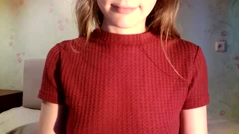 Snapshot of tinalamoon chatting on December 4, 2024, 7:06 am Lisa online show from December 4, 2024, 7:06 am